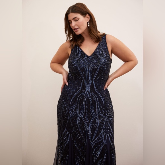 Plus Size Gown - Picture 2 of 9